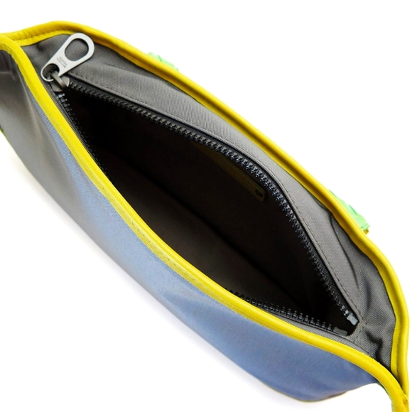 Bottega Veneta Intrecciato Mesh Multicolor Belt Bag - Picture 5 of 6